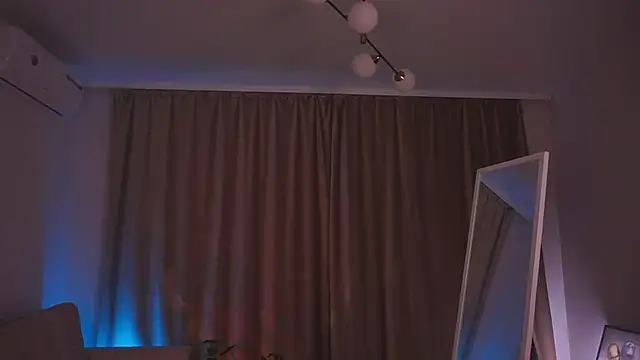 AnuricBriny online show from February 12, 11:30 pm