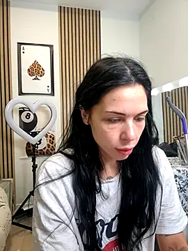 NattyFierros online show from November 14, 6:06 pm