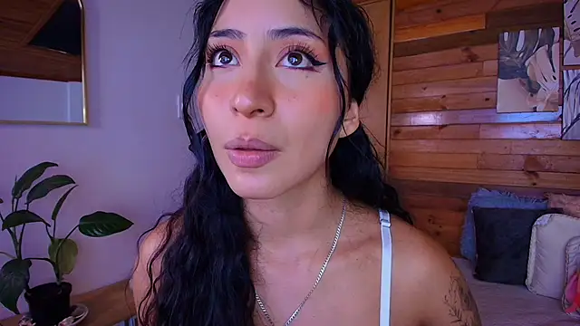 Snapshot of amber_curly chatting on May 30, 6:16 pm amber curly online show from May 30, 6:16 pm
