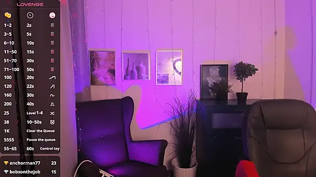 BellaTorne  online show from February 19, 7:05 pm