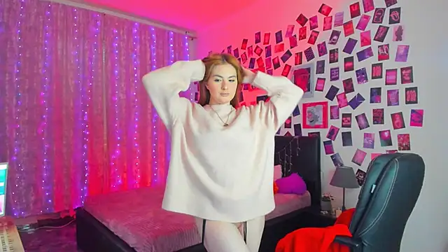 BellaTorne  online show from March 6, 2:29 pm