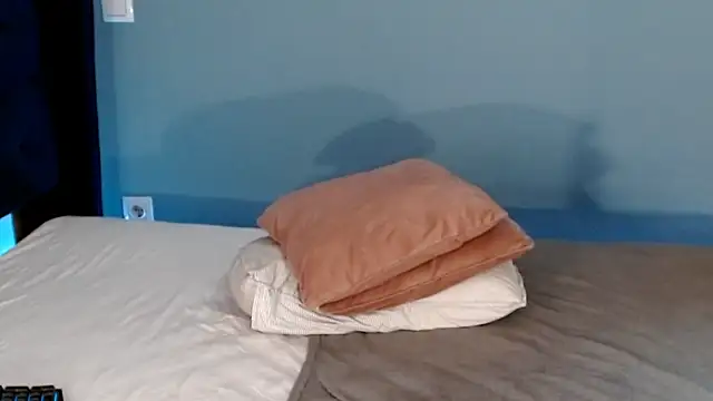 AnnaMaee online show from January 8, 2:14 am