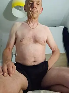 Snapshot of mr_english50 chatting on July 4, 10:49 pm mr english50 online show from July 4, 10:49 pm