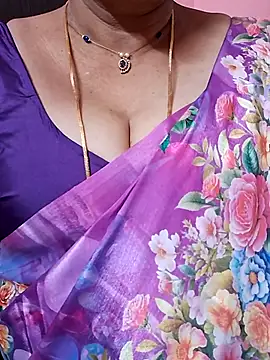 ananya956 online show from May 6, 3:50 pm