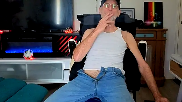 Towndude123 online show from May 7, 3:28 pm