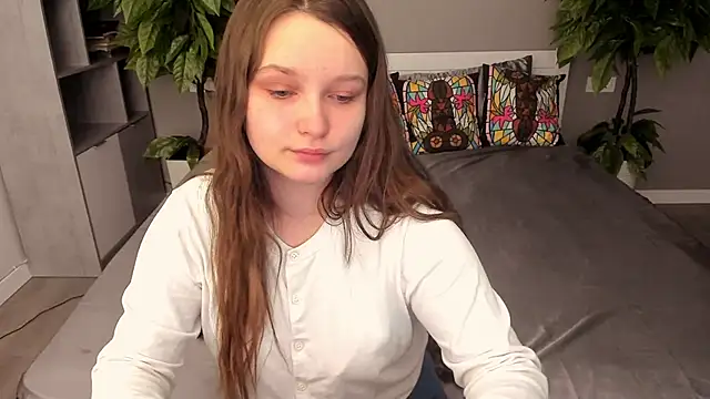 MagicPeachh  online show from November 18, 10:31 am