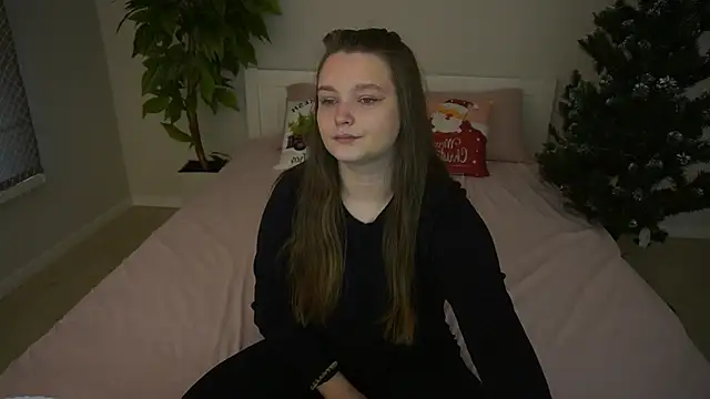 MagicPeachh  online show from January 13, 7:02 am