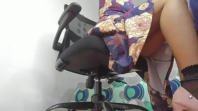 Snapshot of audrey_lawrence chatting on February 2, 7:35 pm audrey lawrence online show from February 2, 7:35 pm