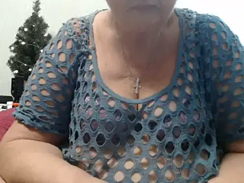 Snapshot of DeniseeRose chatting on December 3, 8:39 pm DeniseeRose online show from December 3, 8:39 pm