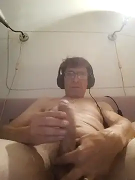 Snapshot of felice66 chatting on September 14, 4:28 pm felice66 online show from September 14, 4:28 pm