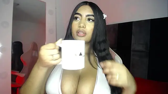 Snapshot of Karla_thompson__ chatting on April 17, 2:25 am Karla thompson online show from April 17, 2:25 am