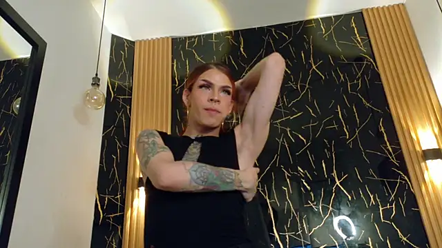 Snapshot of Bella_salvatore chatting on July 27, 8:38 pm Bella salvatore online show from July 27, 8:38 pm