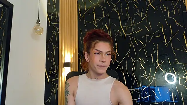 Snapshot of Bella_salvatore chatting on July 30, 8:30 pm Bella salvatore online show from July 30, 8:30 pm