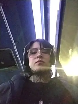 taaylor33 online show from March 8, 12:08 am