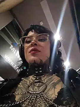 taaylor33 online show from May 16, 12:07 am