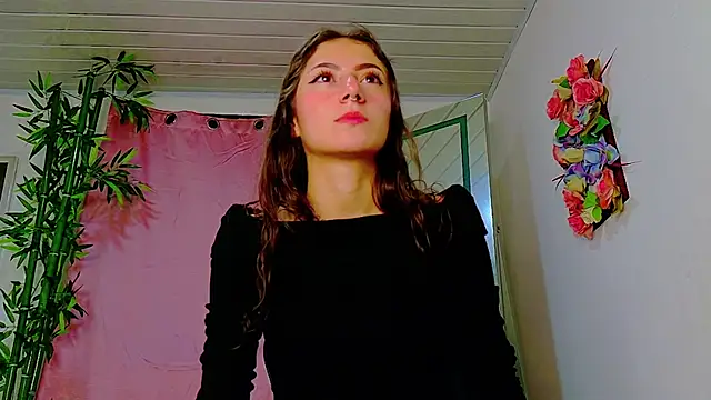 Snapshot of scarlet-jonesx chatting on May 15, 10:50 pm scarlet-jonesx online show from May 15, 10:50 pm