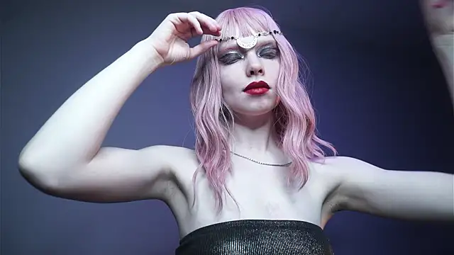 ginger hugs online show from February 19, 10:06 pm