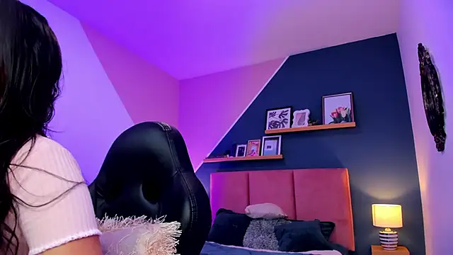 Chloe fischer  online show from January 15, 3:27 pm