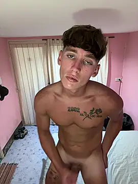 Snapshot of Hornyyoungstud123 chatting on July 8, 11:37 am Hornyyoungstud123 online show from July 8, 11:37 am