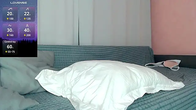 AlexaCruze online show from December 6, 7:12 pm