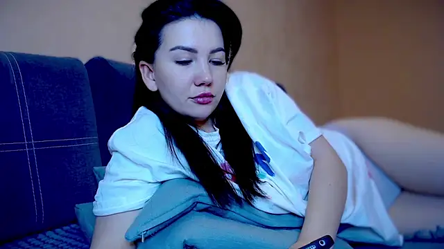 AlexaCruze online show from January 22, 9:54 pm