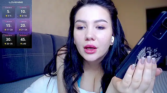 AlexaCruze online show from January 30, 4:13 pm