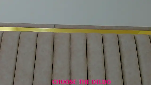 Snapshot of FreyaMoller chatting on October 31, 7:48 pm FreyaMoller online show from October 31, 7:48 pm