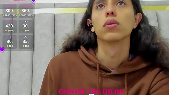 Snapshot of FreyaMoller chatting on November 13, 7:57 pm FreyaMoller online show from November 13, 7:57 pm