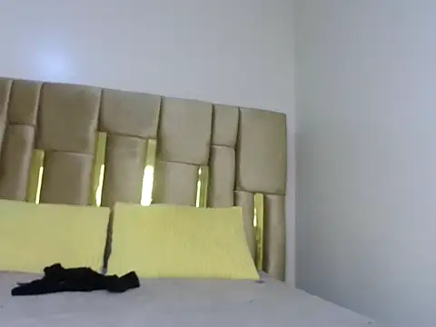 naughty ebony-queen online show from March 29, 2:39 pm