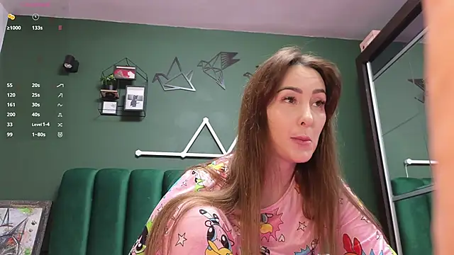 kimmie meow online show from December 22, 7:00 pm