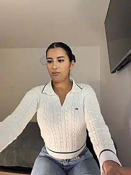 Snapshot of Kimm_khalifa chatting on June 8, 1:09 am Kimm khalifa online show from June 8, 1:09 am