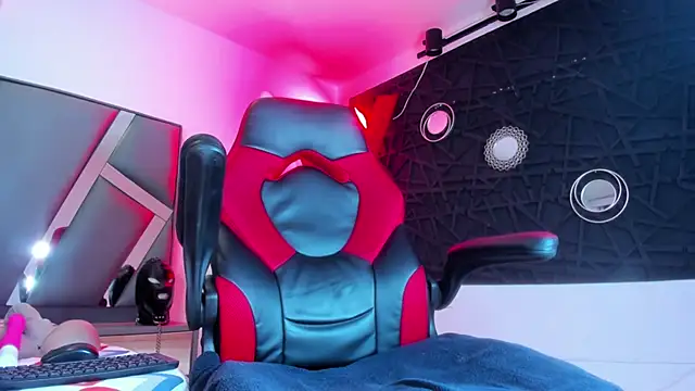 Ivannaakozlov  online show from March 4, 12:07 am