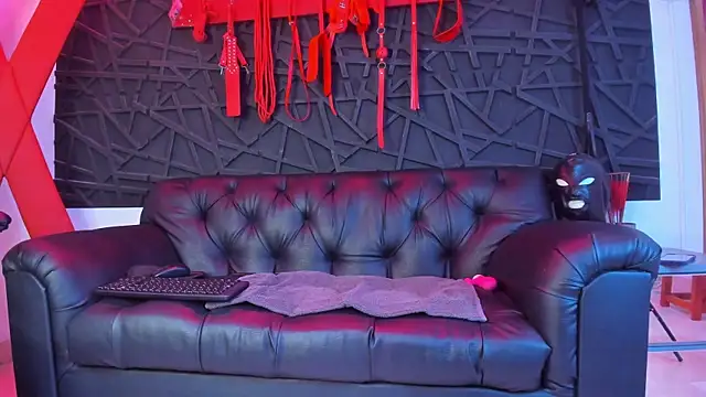 Ivannaakozlov  online show from October 28, 8:11 pm