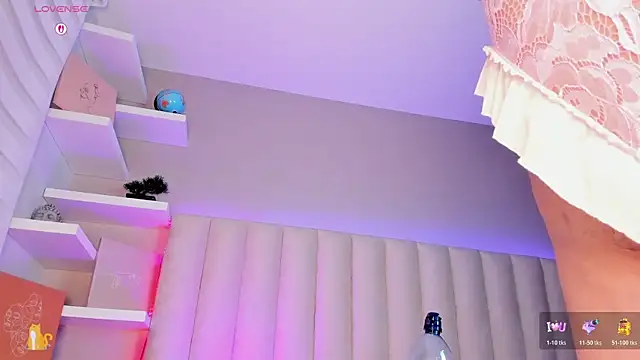 Snapshot of Sally__Walker chatting on November 19, 3:06 am Sally Walker online show from November 19, 3:06 am