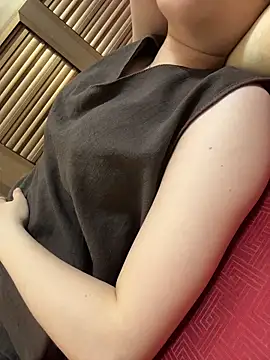 Snapshot of Baby-sexytit99 chatting on May 31, 6:09 pm Baby-sexytit99 online show from May 31, 6:09 pm