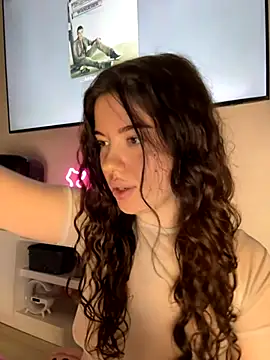 Kimi Ass online show from October 28, 1:25 pm