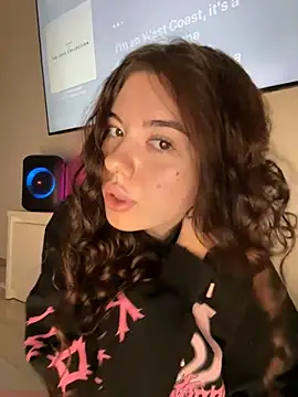 Kimi Ass online show from November 8, 1:06 am