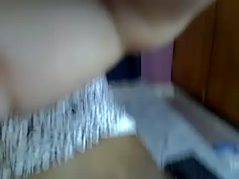 Snapshot of Queen_petite_ chatting on November 21, 7:01 pm Queen petite online show from November 21, 7:01 pm