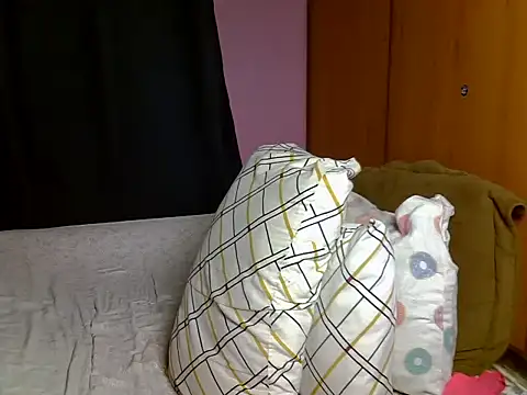 Queen petite  online show from July 29, 11:36 pm