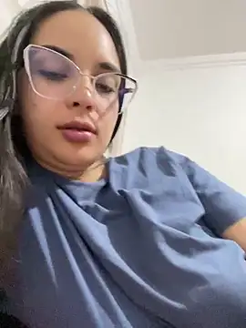 Snapshot of gabyaridi chatting on February 10, 3:10 am gabyaridi online show from February 10, 3:10 am