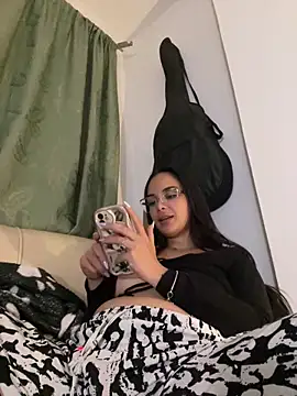 Snapshot of gabyaridi chatting on March 11, 3:01 am gabyaridi online show from March 11, 3:01 am