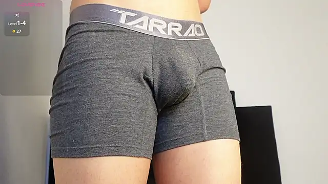 MarcoAlexLatino online show from November 29, 3:31 am