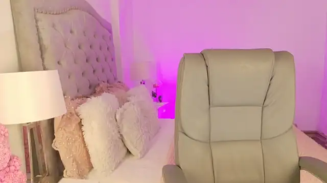 AshleyFerrer online show from March 17, 5:27 pm