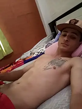 Snapshot of jhonvillada chatting on October 5, 3:32 pm jhonvillada online show from October 5, 3:32 pm