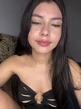 Snapshot of hurrem_18 chatting on March 26, 8:03 pm hurrem 18 online show from March 26, 8:03 pm
