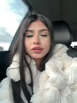 Snapshot of hurrem_18 chatting on May 11, 9:45 pm hurrem 18 online show from May 11, 9:45 pm