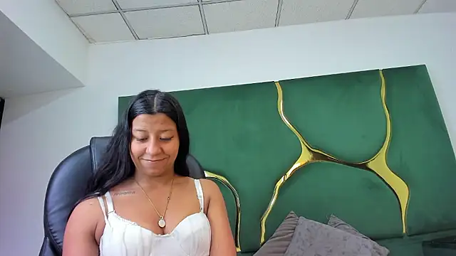 VaneLin18 online show from January 10, 12:12 am