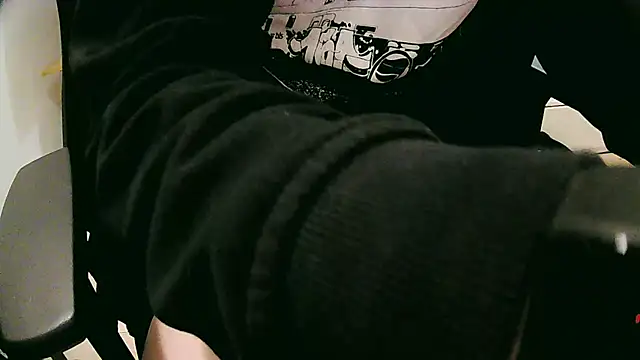 skinnyandthick online show from March 2, 6:40 pm