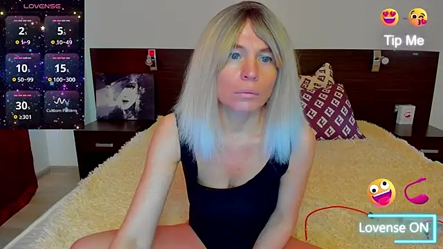 Snapshot of Hanna_Becrett17 chatting on March 5, 6:12 am Hanna Becrett17 online show from March 5, 6:12 am