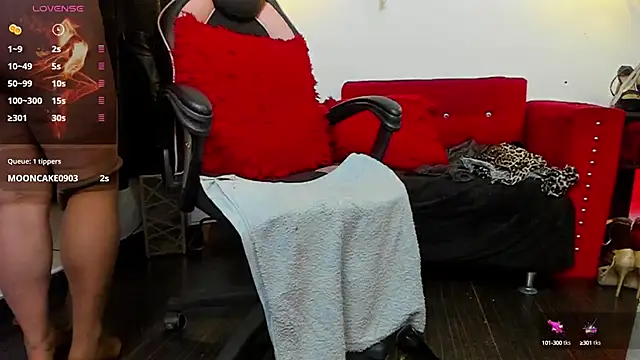 LiaTaylorr online show from March 15, 3:48 pm